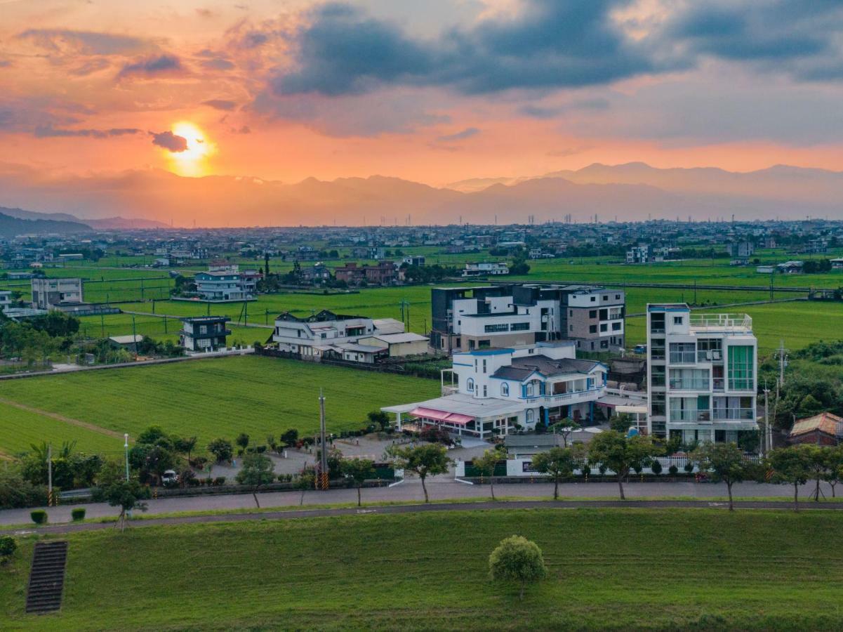 冬山閒雲居民宿 Dongshan  Bagian luar foto
